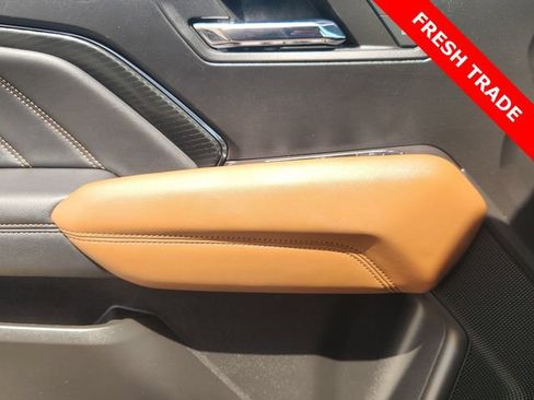 Used 2024 GMC Canyon AT4 w/ Technology Package AWD/4WD image 21