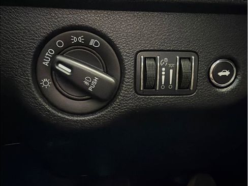 Used 2015 Dodge Charger R/T image 27