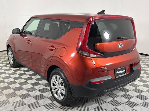 Used 2020 Kia Soul LX image 5