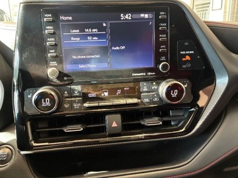Used 2022 Toyota Highlander XSE AWD/4WD image 26