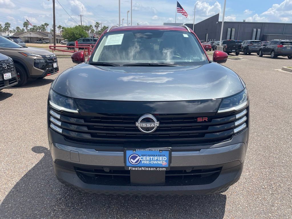 Certified 2025 Nissan Kicks SR FWD image 2