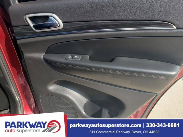 Used 2020 Jeep Grand Cherokee Limited w/ Premium Lighting Group AWD/4WD image 22