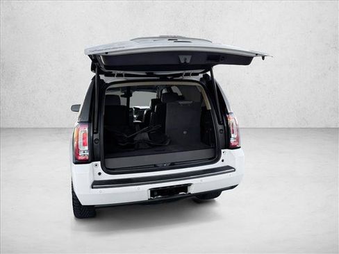 Used 2019 GMC Yukon Denali image 7