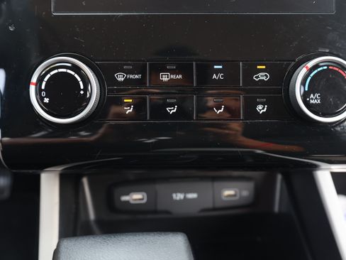 Used 2022 Hyundai Tucson SEL FWD image 9