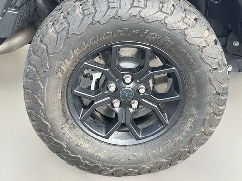 Used 2024 Jeep Wrangler Unlimited AWD/4WD image 9