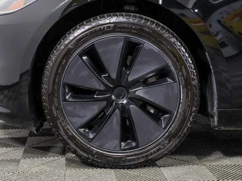 Used 2025 Tesla Model 3 Long Range RWD image 22