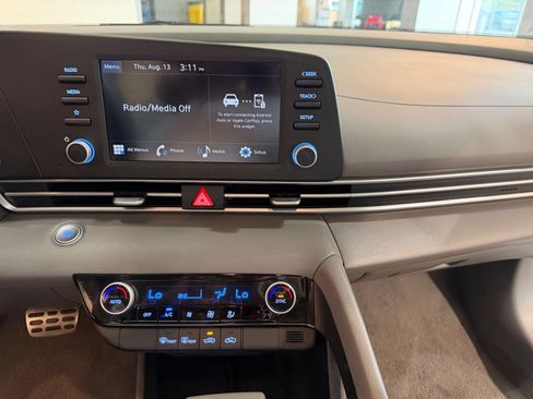 Used 2026 Hyundai Elantra Sport FWD image 17