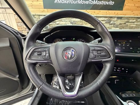 Used 2023 Buick Envision Essence image 16