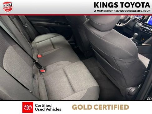 Used 2025 Toyota Camry LE FWD image 12