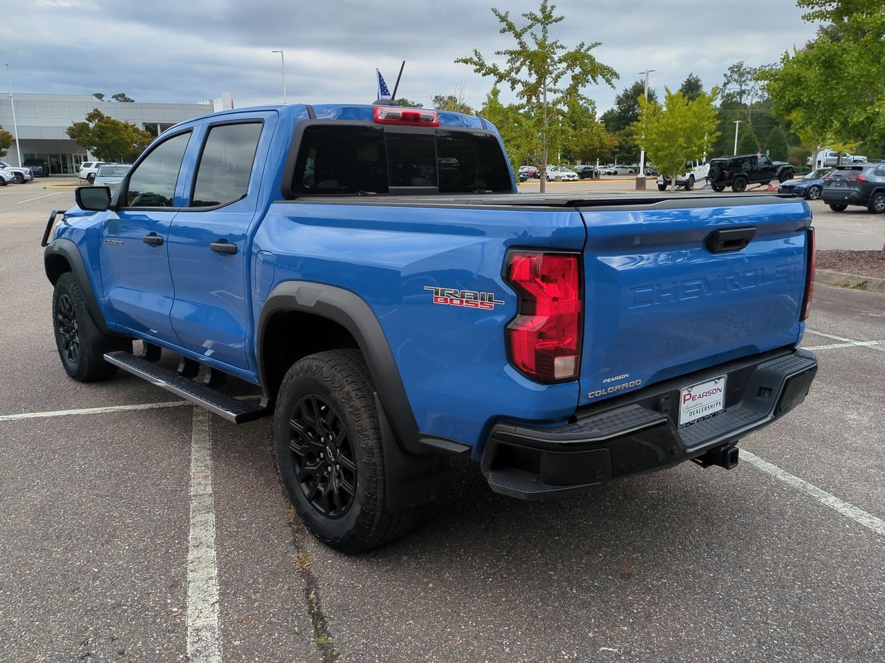Used 2025 Chevrolet Colorado Trail Boss AWD/4WD image 6
