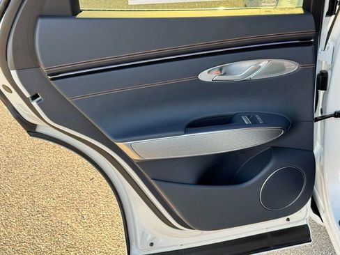 New 2026 Genesis GV70 2.5T Sport Prestige AWD/4WD image 22