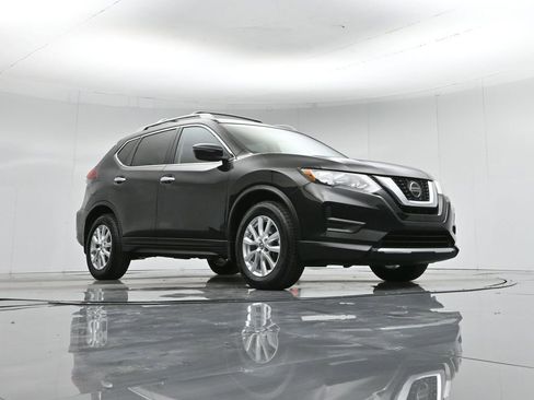 Used 2019 Nissan Rogue S w/ Special Edition Package image 51