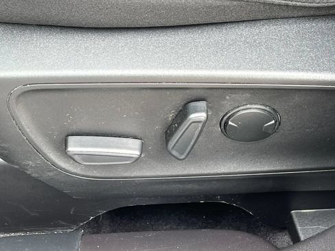 Certified 2023 Ford Escape Active AWD/4WD image 8