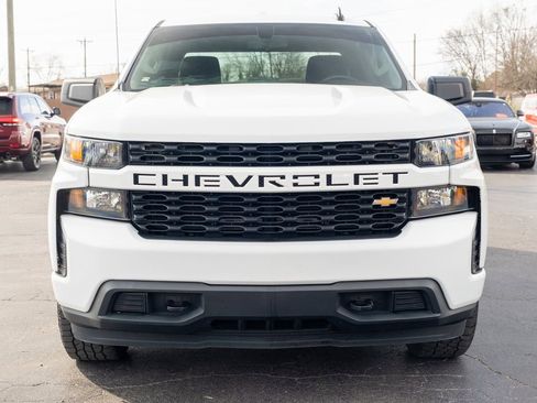 Used 2021 Chevrolet Silverado 1500 Custom image 2