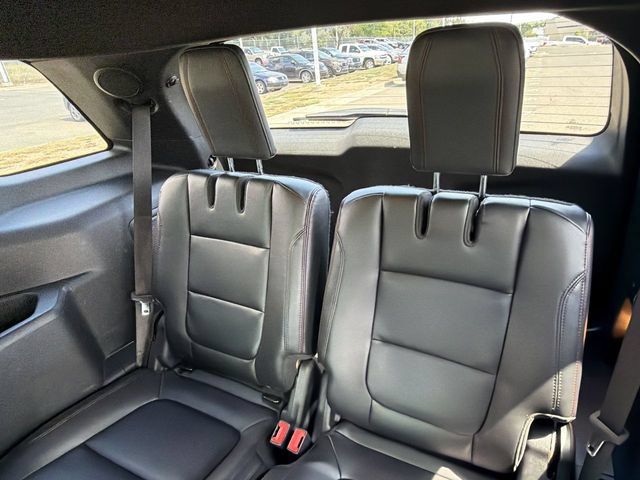 Used 2016 Ford Explorer Sport w/ Equipment Group 401A AWD/4WD image 32