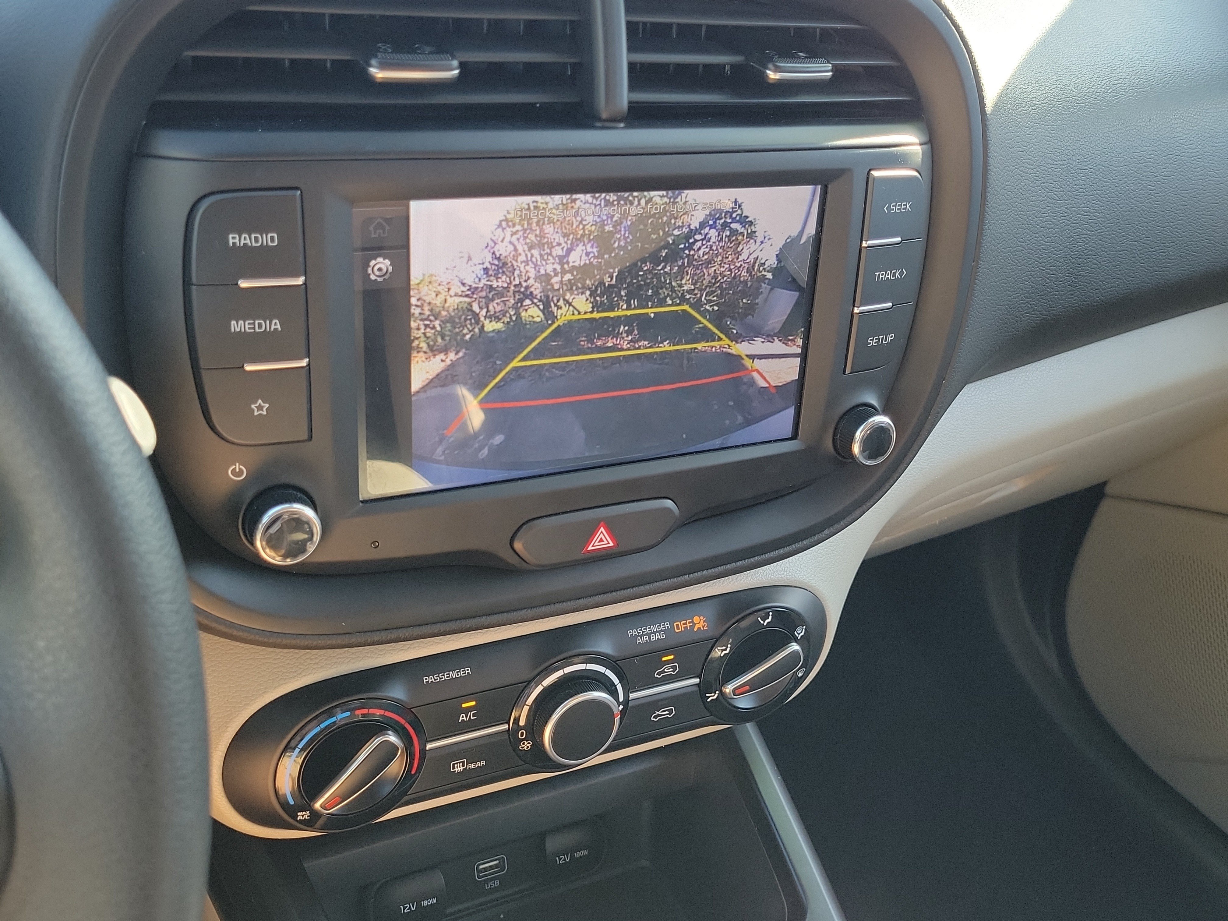 Used 2024 Kia Soul LX FWD image 25