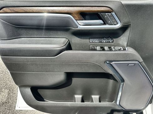 Certified 2025 Chevrolet Silverado 1500 High Country image 23