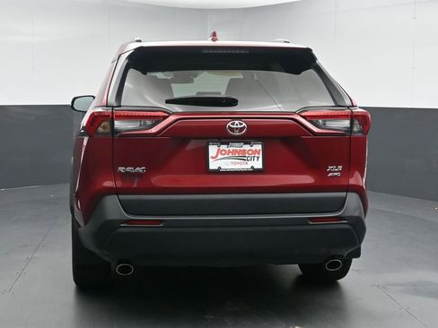 Used 2023 Toyota RAV4 XLE Premium AWD/4WD image 7