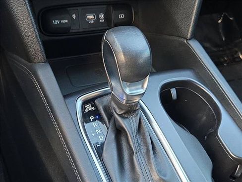 Used 2019 Hyundai Santa Fe FWD image 12