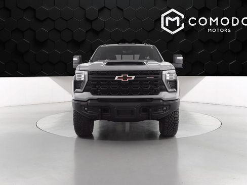 Used 2024 Chevrolet Silverado 2500 ZR2 w/ ZR2 Bison Edition AWD/4WD image 8