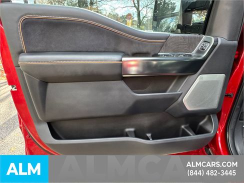 Used 2024 Ford F250 Platinum image 12