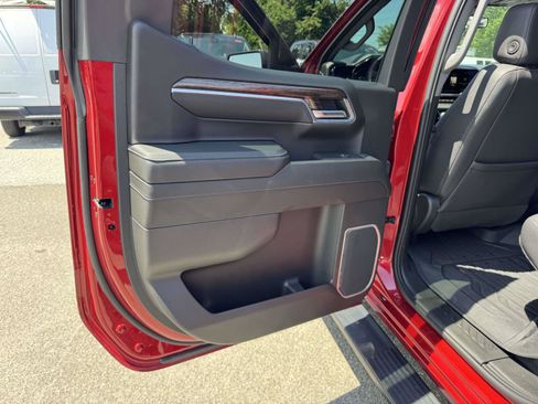 Used 2023 GMC Sierra 1500 Elevation w/ Elevation Premium Package AWD/4WD image 22