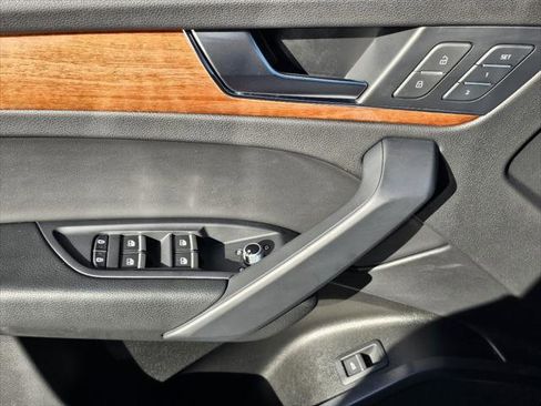 Used 2023 Audi Q5 2.0T Premium image 10