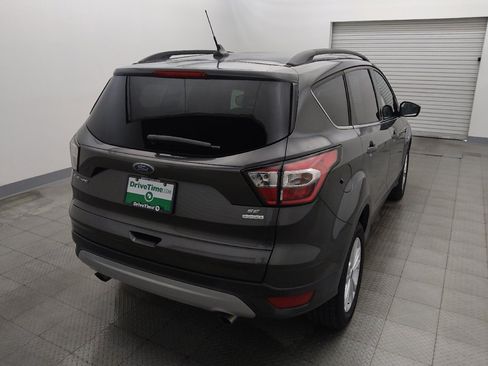 Used 2018 Ford Escape SE w/ Ford Safe & Smart Package FWD image 7