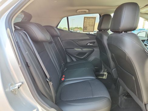 Used 2022 Buick Encore Preferred FWD image 14