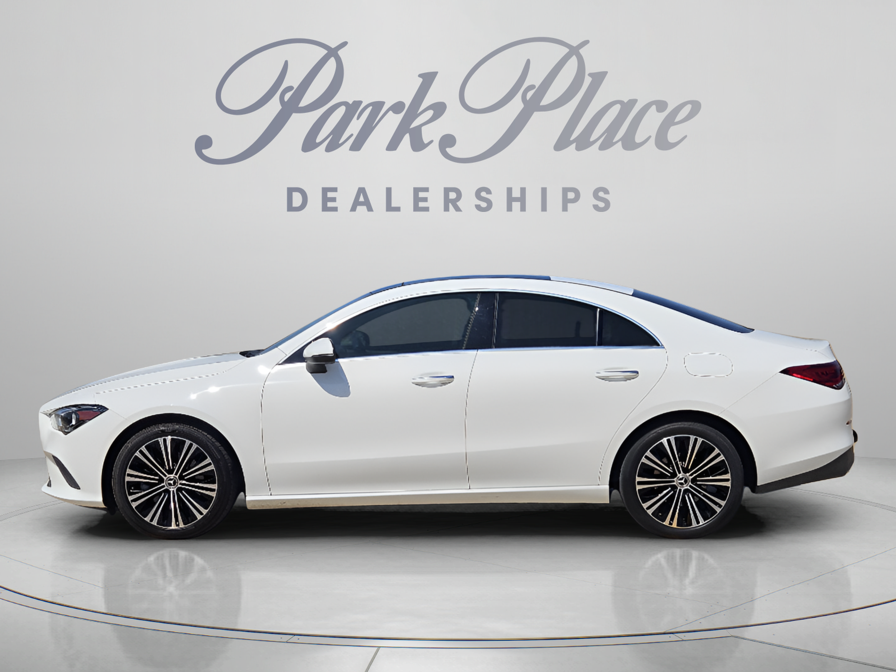 Used 2023 Mercedes-Benz CLA 250 image 2