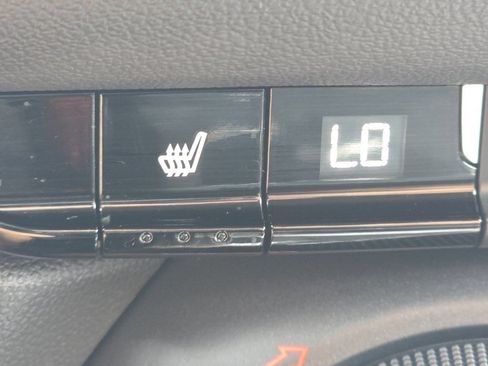 Used 2024 Chevrolet Blazer LT w/ Convenience Package AWD/4WD image 5