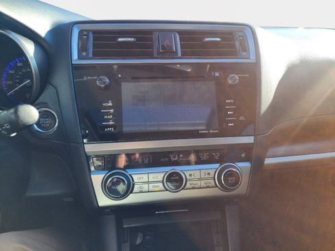 Used 2017 Subaru Outback 2.5i Touring w/ Popular Package #5A image 12