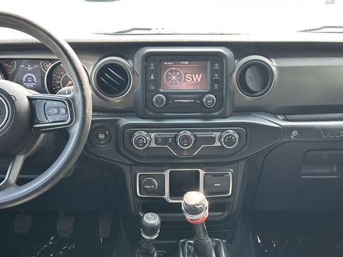 Used 2020 Jeep Wrangler Unlimited Sport AWD/4WD image 30