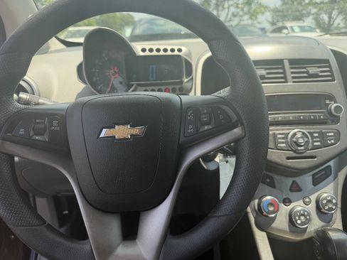 Used 2015 Chevrolet Sonic LT FWD image 10