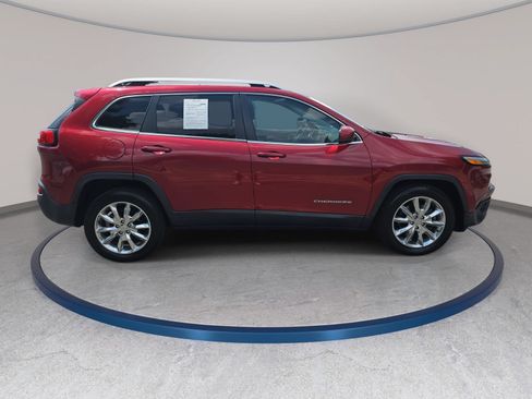 Used 2016 Jeep Cherokee Limited FWD image 4