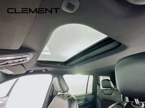 Used 2023 Jeep Grand Cherokee L Laredo image 26