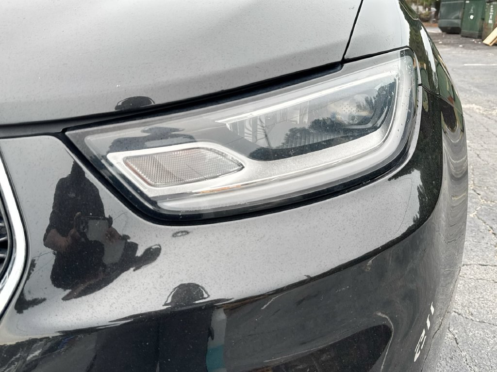 Used 2023 Chrysler Pacifica Touring-L w/ Uconnect Theater Family Group AWD/4WD image 10