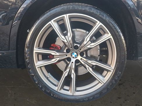 Used 2022 BMW X5 M50i w/ Premium Package image 9