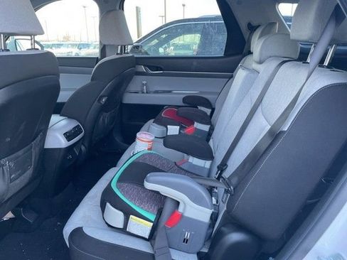 Used 2021 Hyundai Palisade SE AWD/4WD image 14