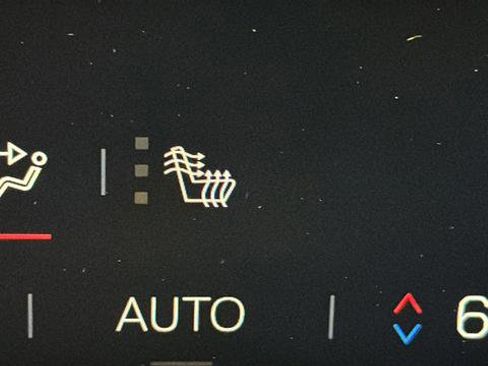 Used 2024 GMC Acadia AT4 image 31