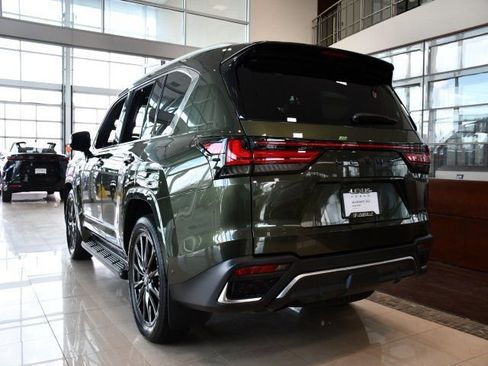 New 2025 Lexus LX 700h F Sport image 5