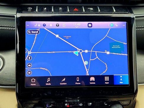 Used 2025 Jeep Grand Cherokee L Limited w/ Luxury Tech Group II image 20