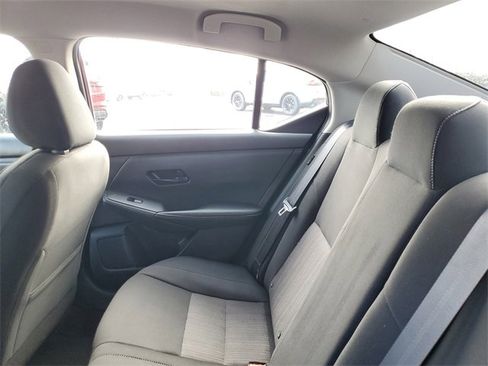 Used 2024 Nissan Sentra SV image 10