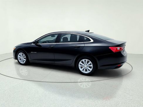 Used 2025 Chevrolet Malibu LT FWD image 5
