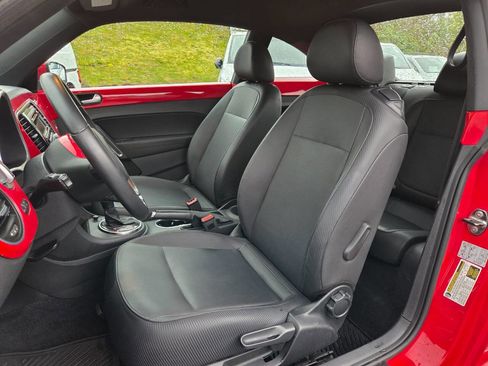 Used 2013 Volkswagen Beetle 2.5 FWD image 14