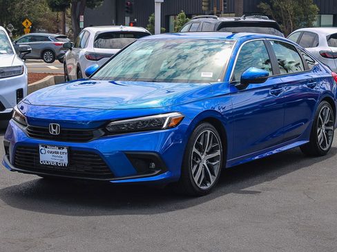 Certified 2023 Honda Civic Touring image 3