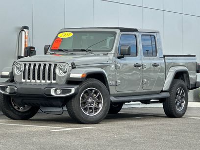 Used 2021 Jeep Gladiator Overland w/ Popular Equipment Package