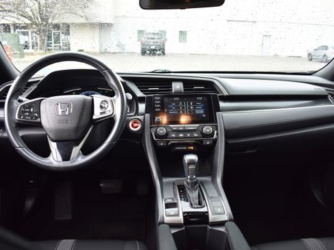 Certified 2021 Honda Civic EX image 31