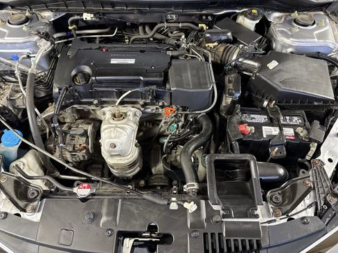 Used 2016 Honda Accord LX image 25