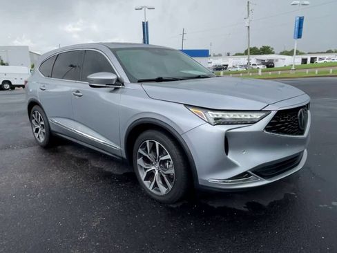 Used 2023 Acura MDX w/ Technology Package FWD image 2